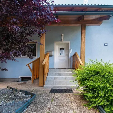 Apartment In Stadtnah&seenah